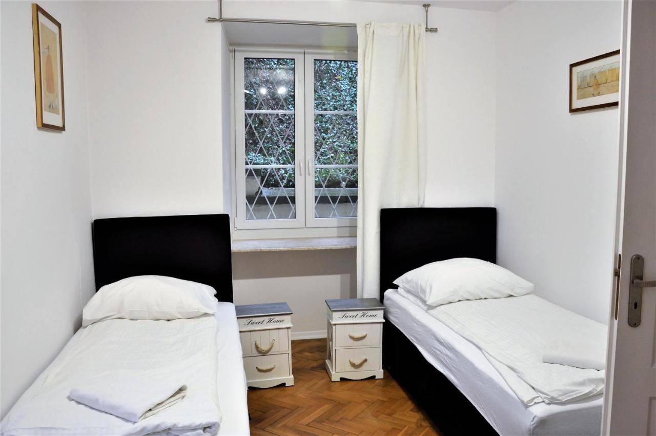 Prudentia Apartments Brzozowa Warschau Buitenkant foto
